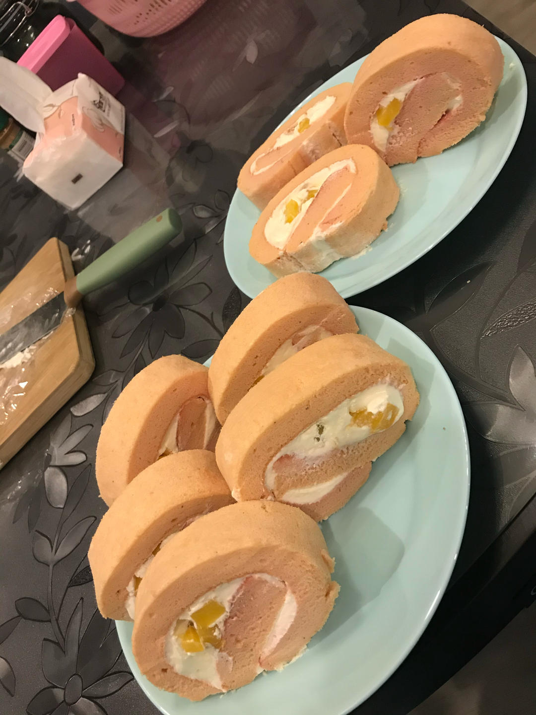 《Tinrry+》粉红荔枝蛋糕卷
