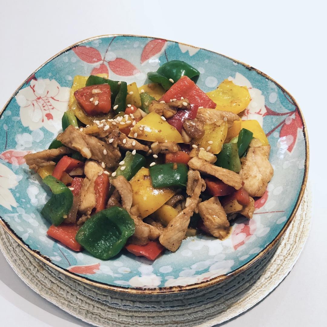 彩椒肉片