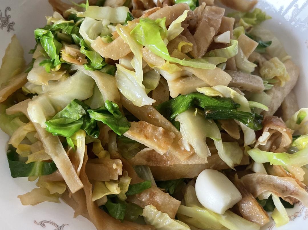 圆白菜素炒饼