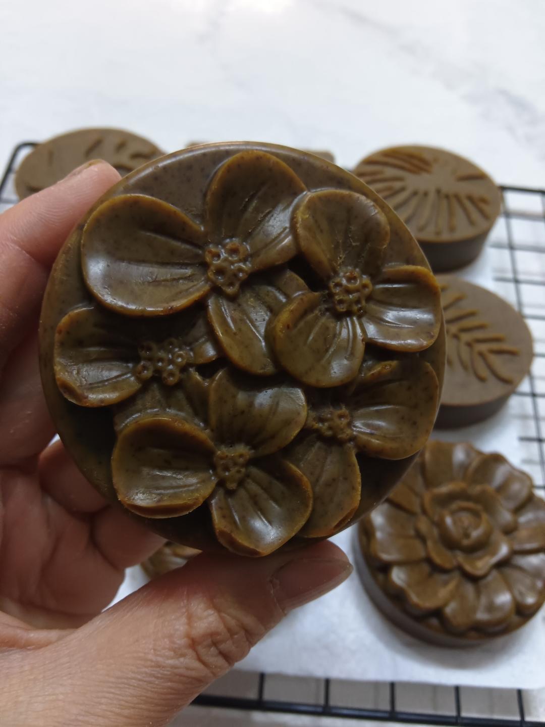 姜汁首乌洗发皂