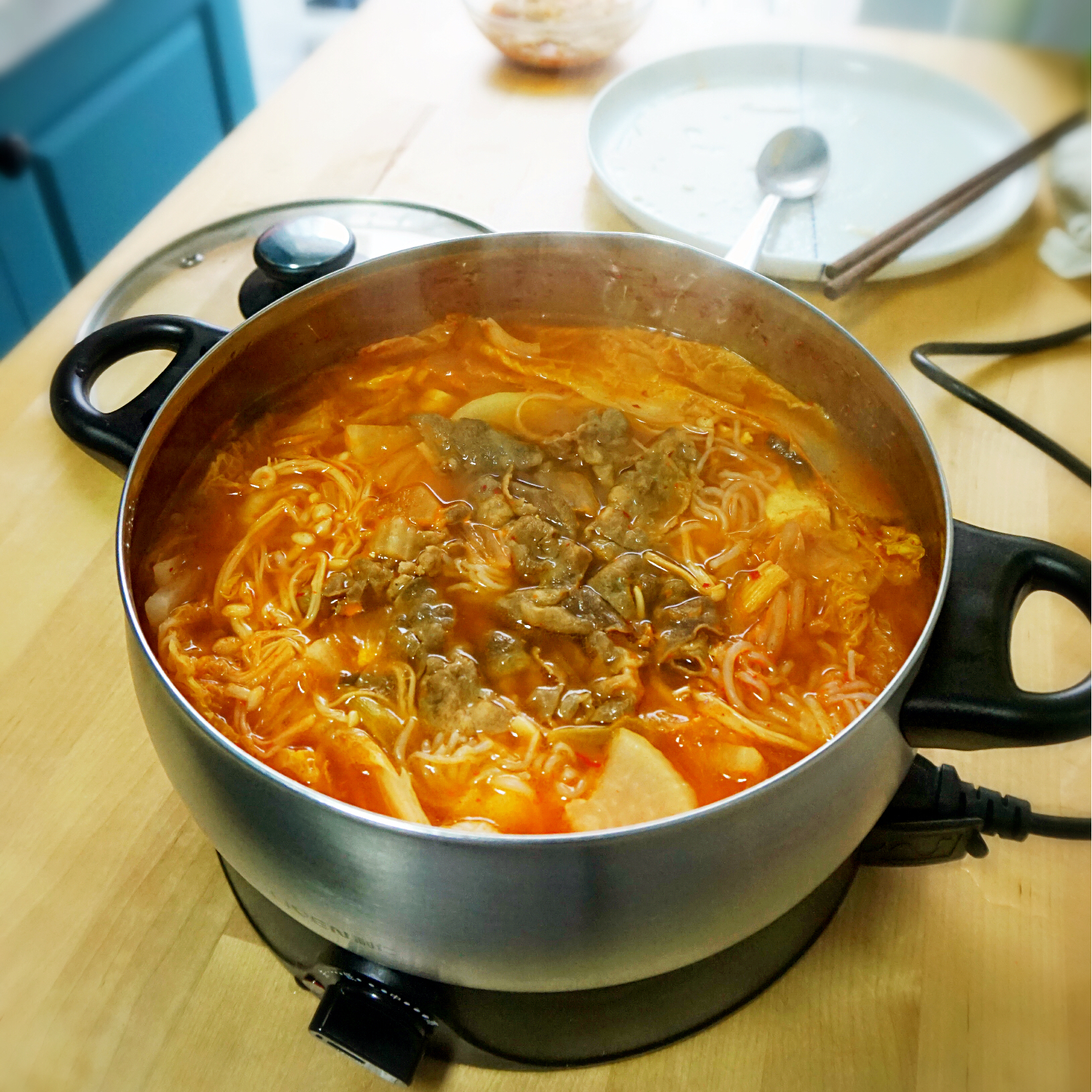 挠一挠做的泡菜肥牛锅