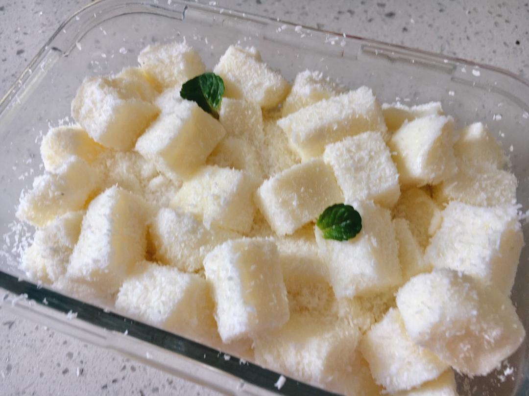 比85℃好吃百倍的椰蓉牛奶小方