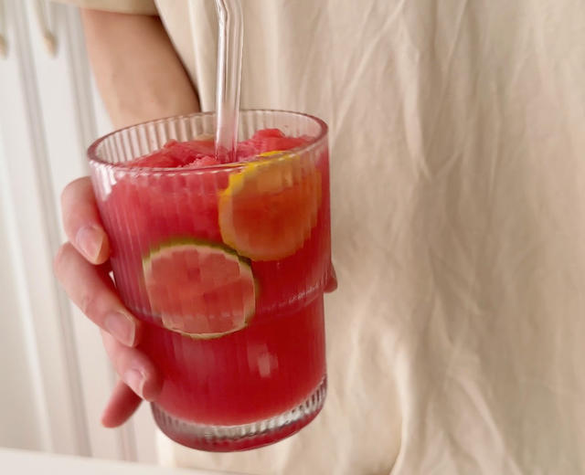 西瓜冰柠茶🍉夏日解暑快乐水的做法