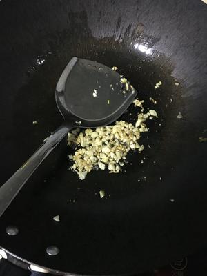葱油金针菇的做法 步骤1