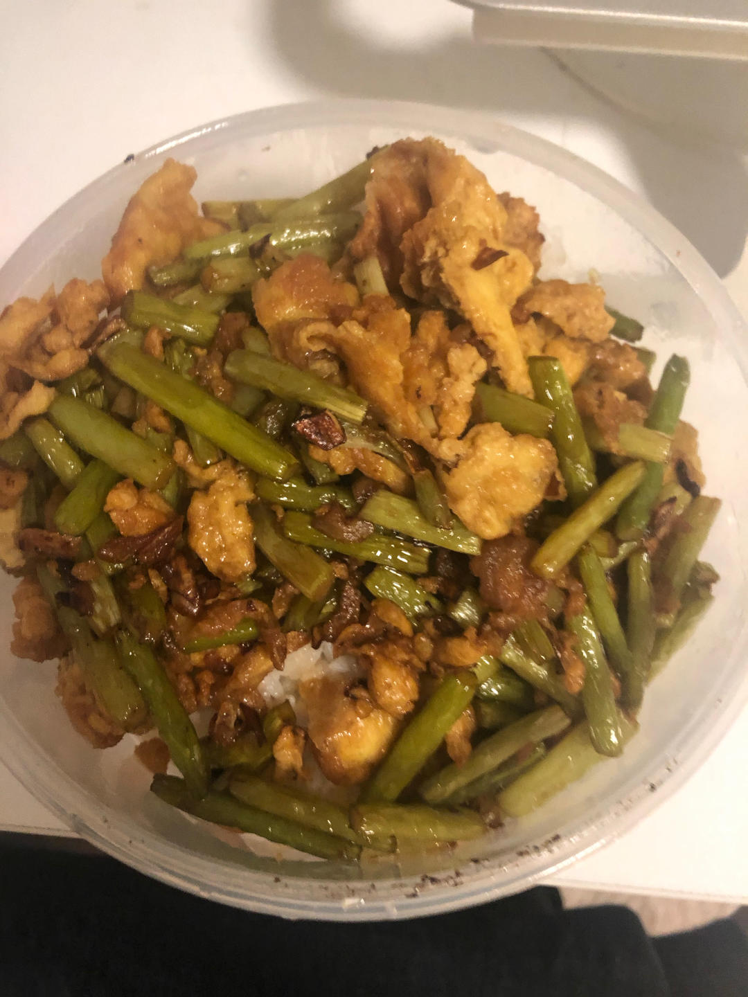 蒜毫炒鸡蛋