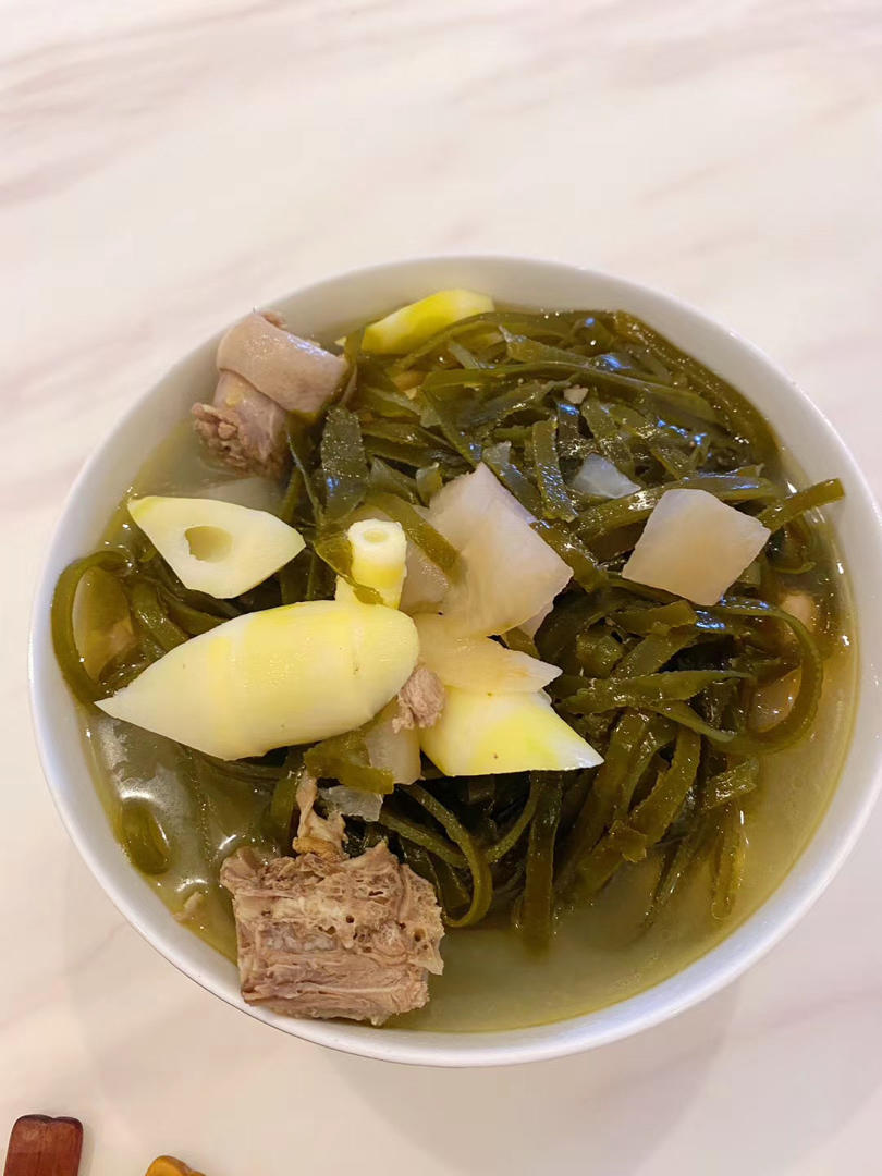 酸萝卜老鸭汤