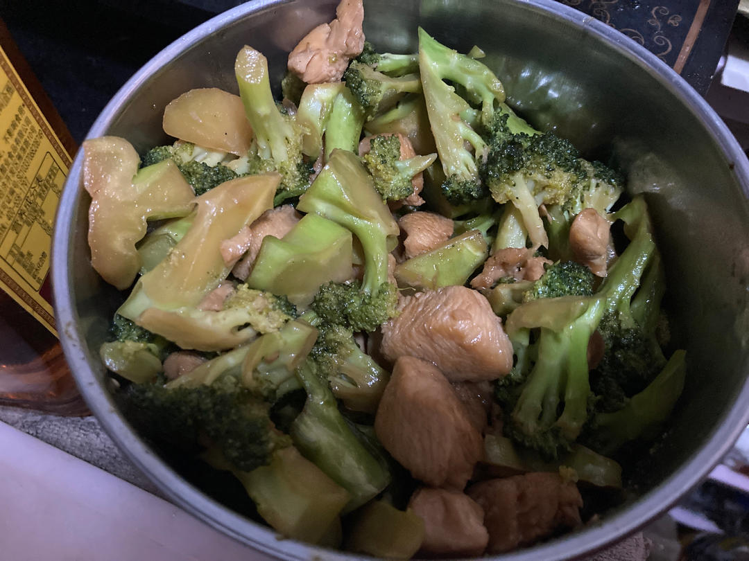 西蓝花炒鸡胸肉