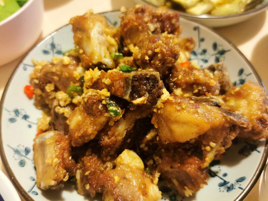 完美复刻中餐厅38块钱一份的椒盐排骨，骨香肉烂，好吃到吮手指