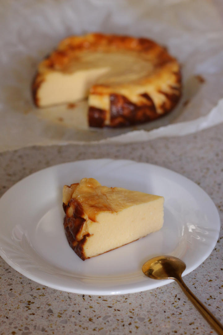 巴斯克式烤芝士蛋糕[超简单][搬运]