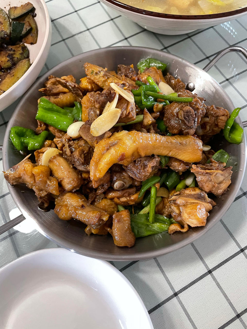 不加一滴水的小炒鸡