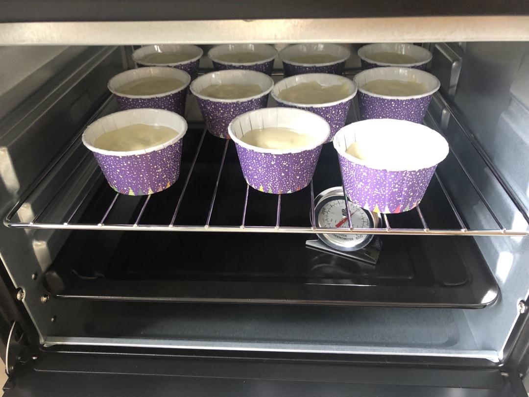 鲜奶油戚风杯子蛋糕（纸杯蛋糕）