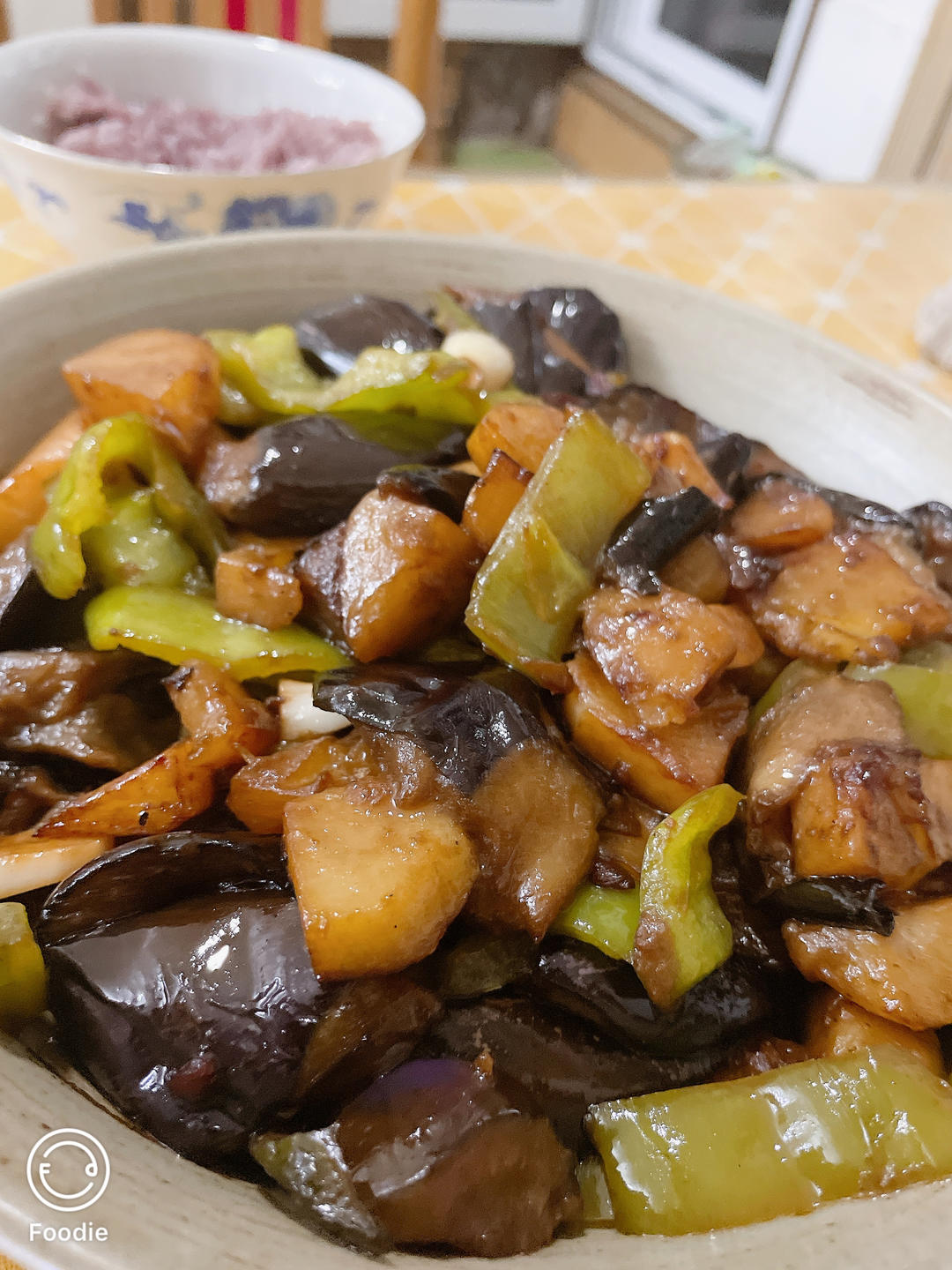 家常菜炒素，青椒土豆茄子，营养又美味的地三鲜，时令下饭菜，不添加味精的全素菜比肉还好吃！