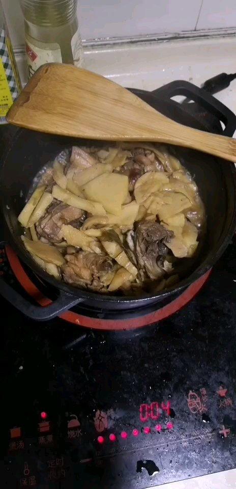 竹笋焖鸡
