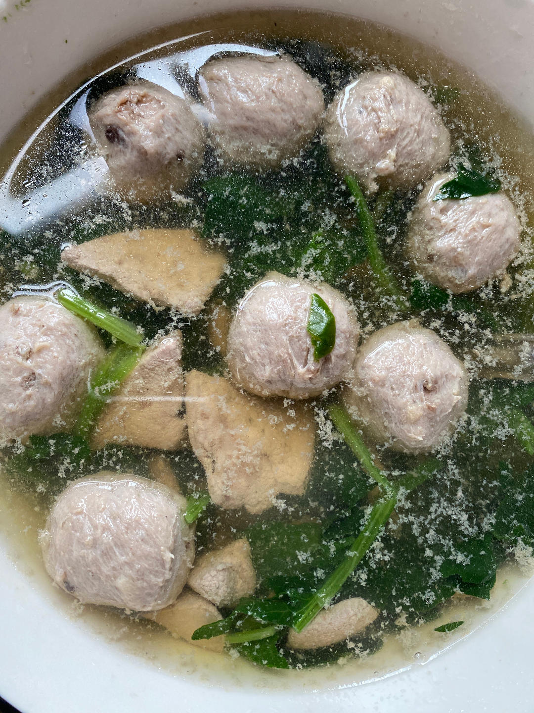 补铁粤式生滚汤～猪肝菠菜汤