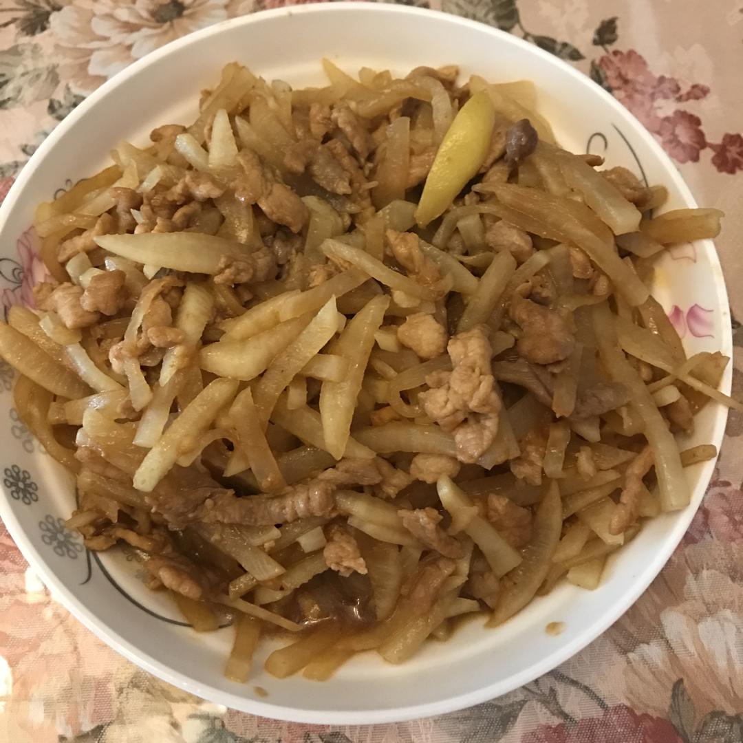 白萝卜炒肉丝