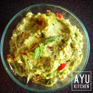 Guacamole牛油果醬的做法 步骤7