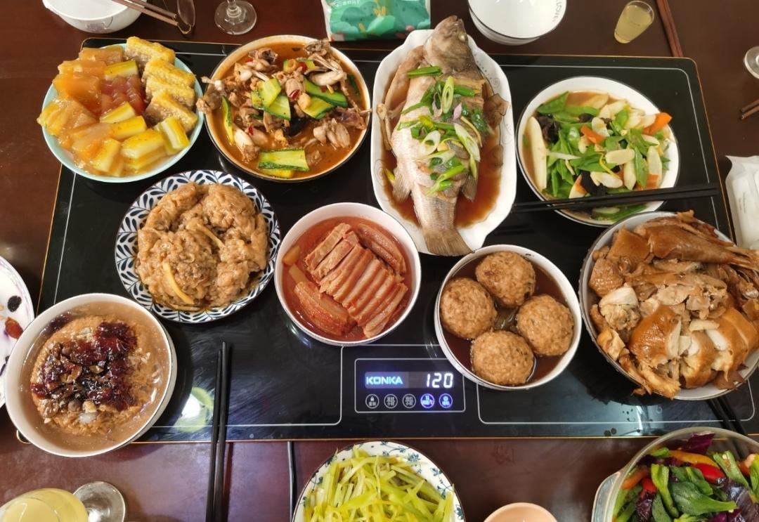我的年夜饭，一个人做了一整天
