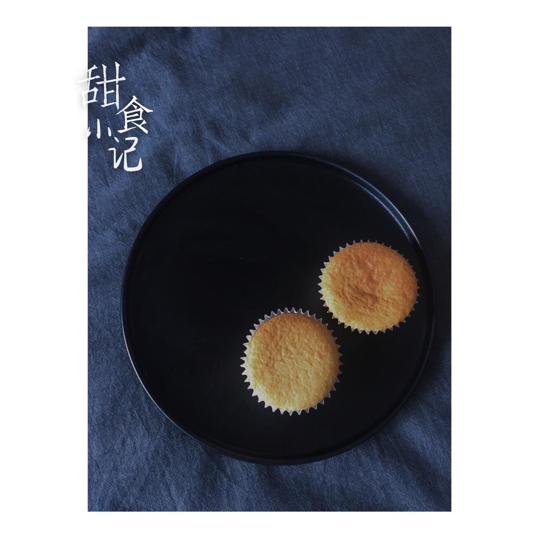 奶香迷你蛋糕仔