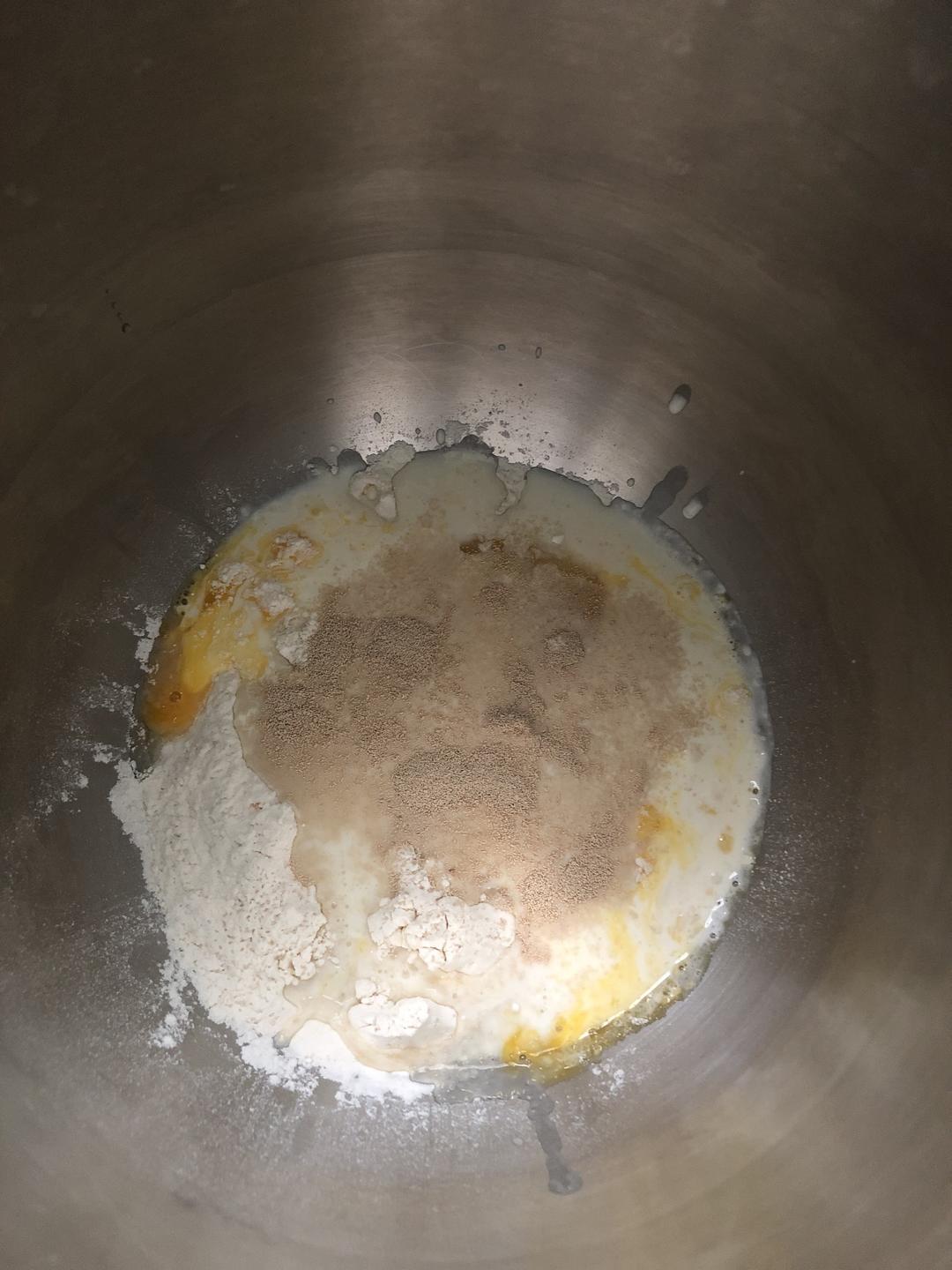 纯奶手撕吐司的做法 步骤1