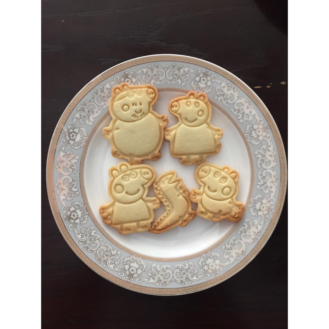 超简单！好吃又平整的糖霜饼干底的做法（附贴心小提示哦）