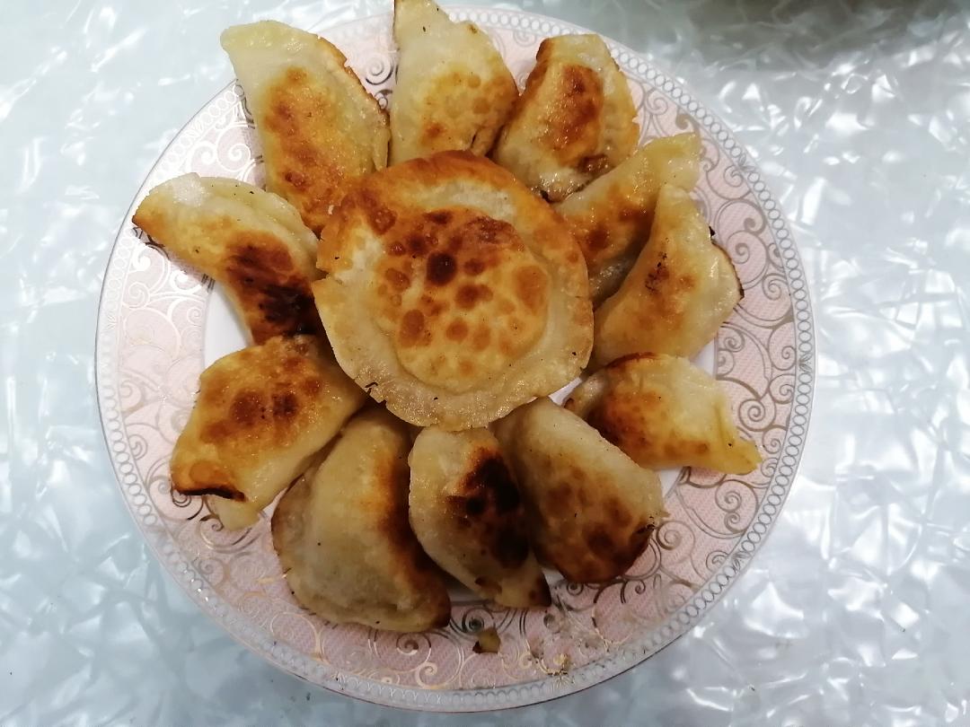 不用烤箱的饺子皮苹果派