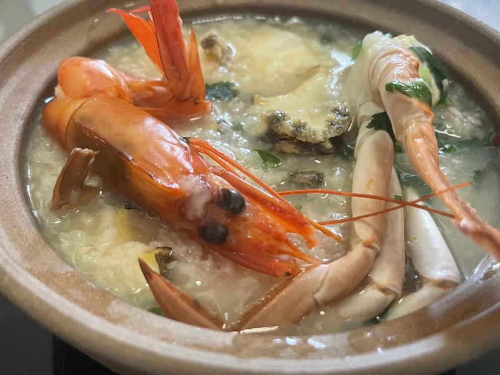虾蟹鲍鱼粥的做法