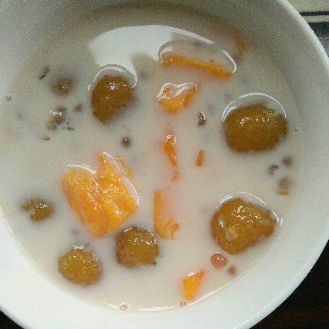 芋圆芒果椰汁西米露