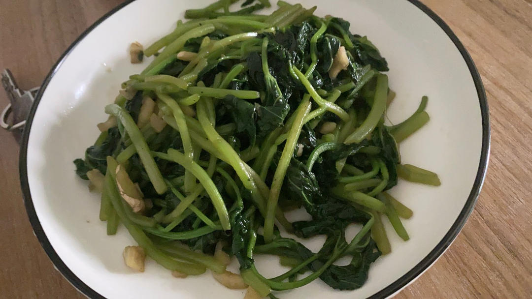 清炒地瓜叶