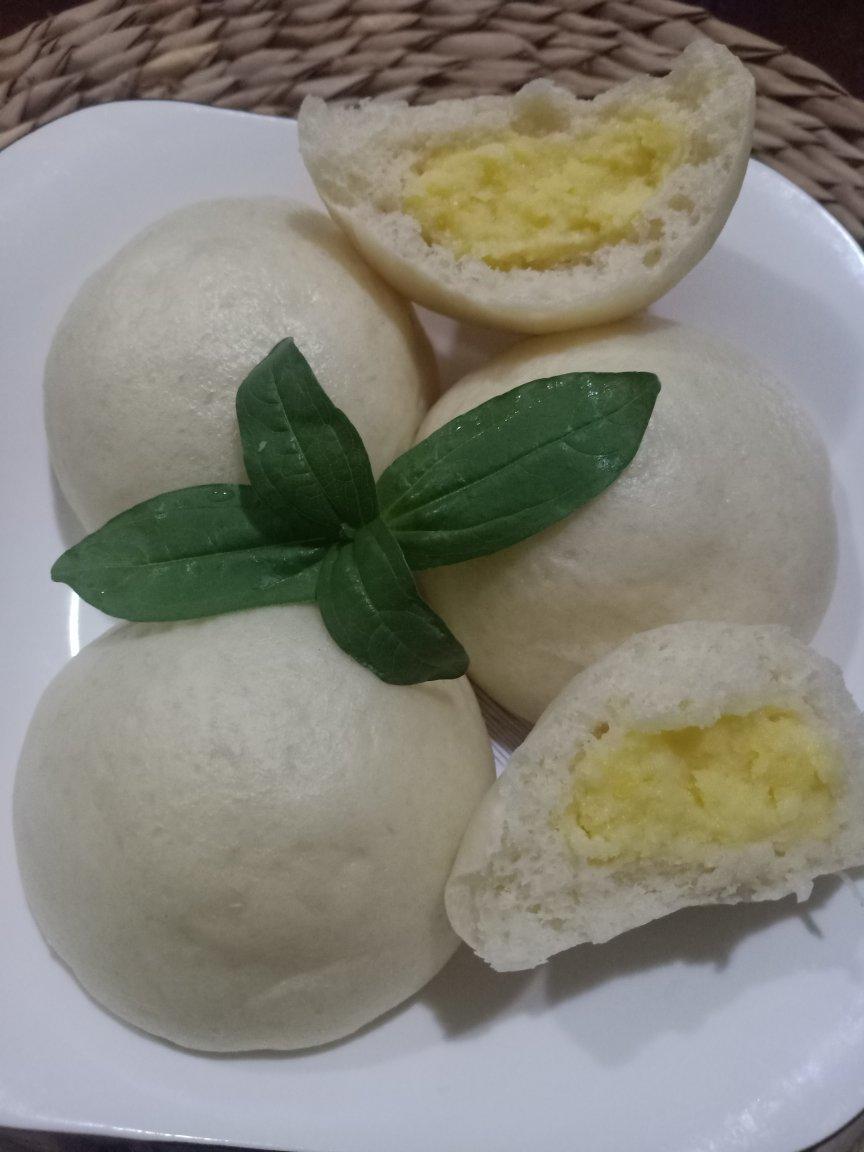 松软香甜的奶黄包，很快就可以搞定。