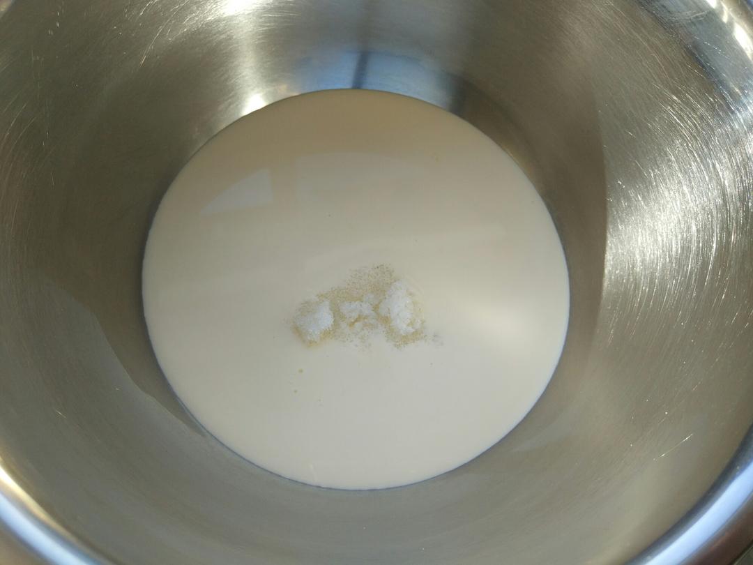 纯奶手撕吐司的做法 步骤1