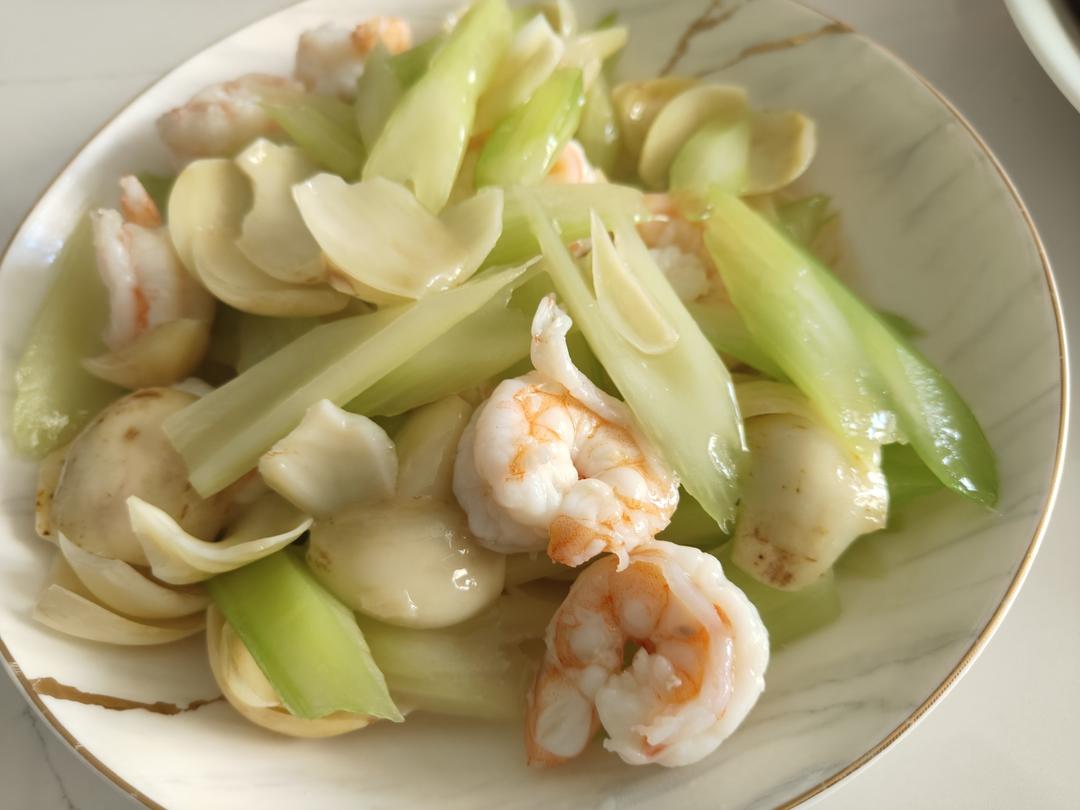 西芹百合炒虾仁