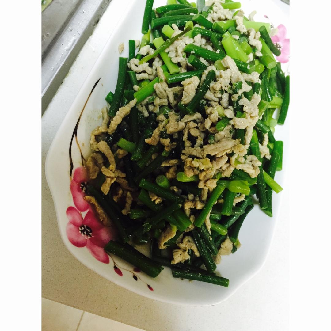 蒜苗炒肉丝