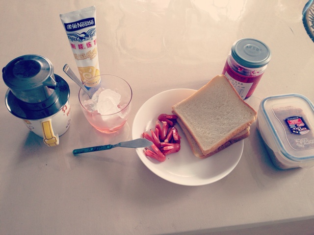 红色香肠(章鱼小香肠)