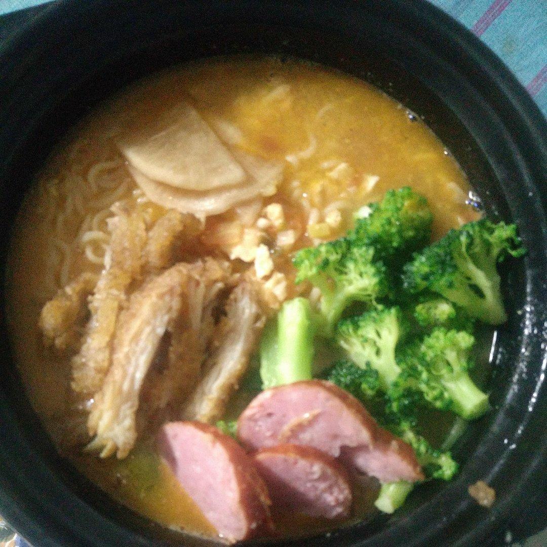 恨不得抱着锅舔的番茄鸡蛋面