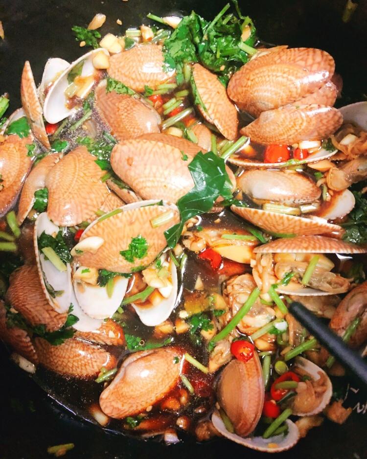 凉拌花甲（超简单又好吃！）