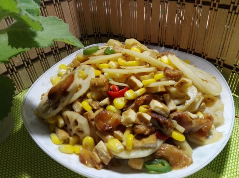 一道会给你带来惊喜的菜~彩丁候菇 • 圆满素食
