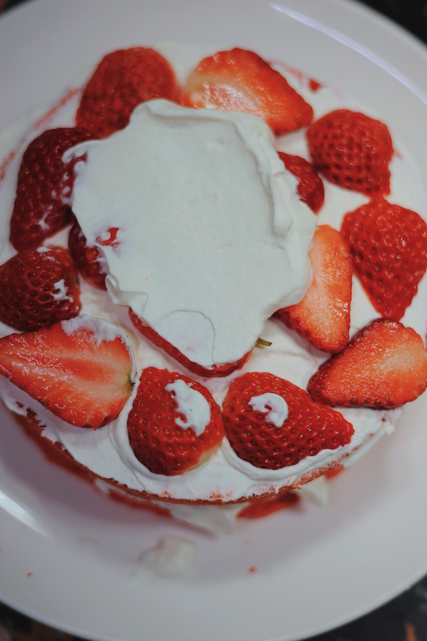 草莓红丝绒蛋糕｜新年氛围感🍰的做法 步骤8