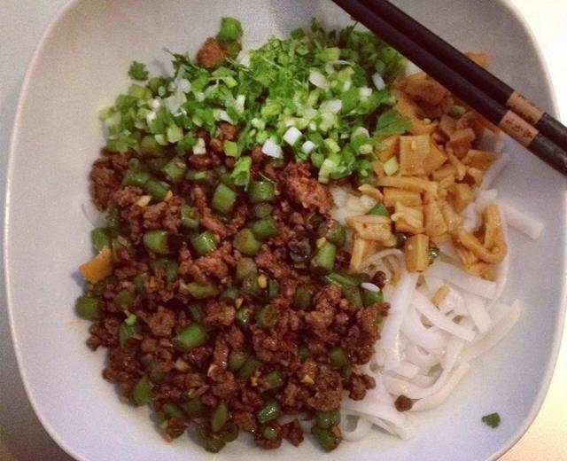 家常桂林米粉Homemade Guilin Rice Noodle