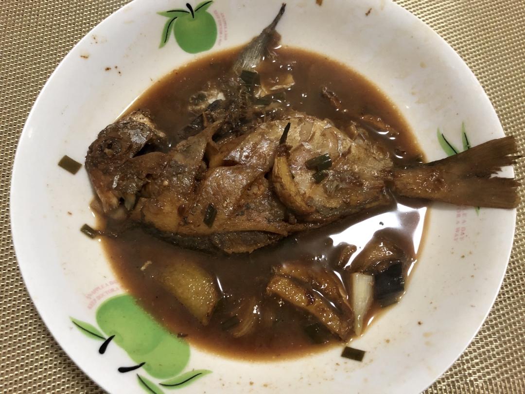 家常红烧鲳鱼