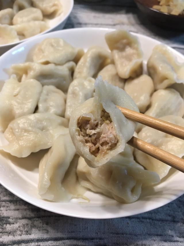 羊肉酸菜馅饺子的做法
