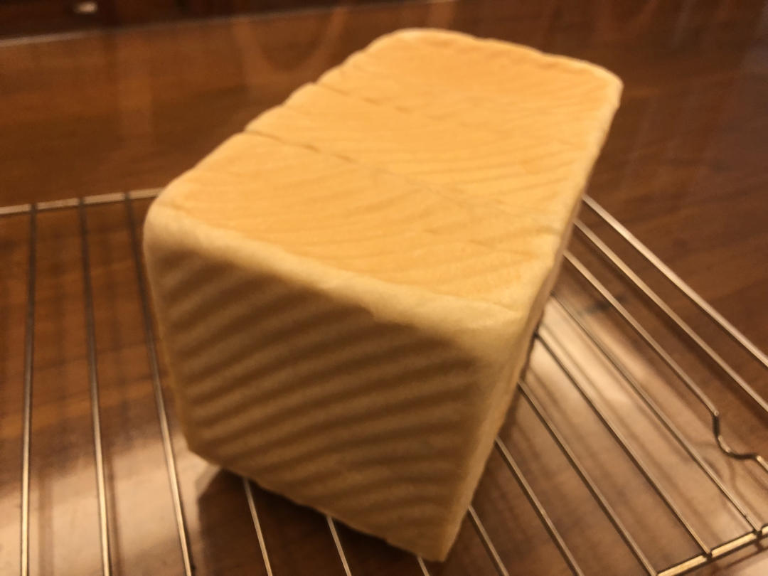 大名鼎鼎的吐司——妃娟100%中种北海道牛奶吐司