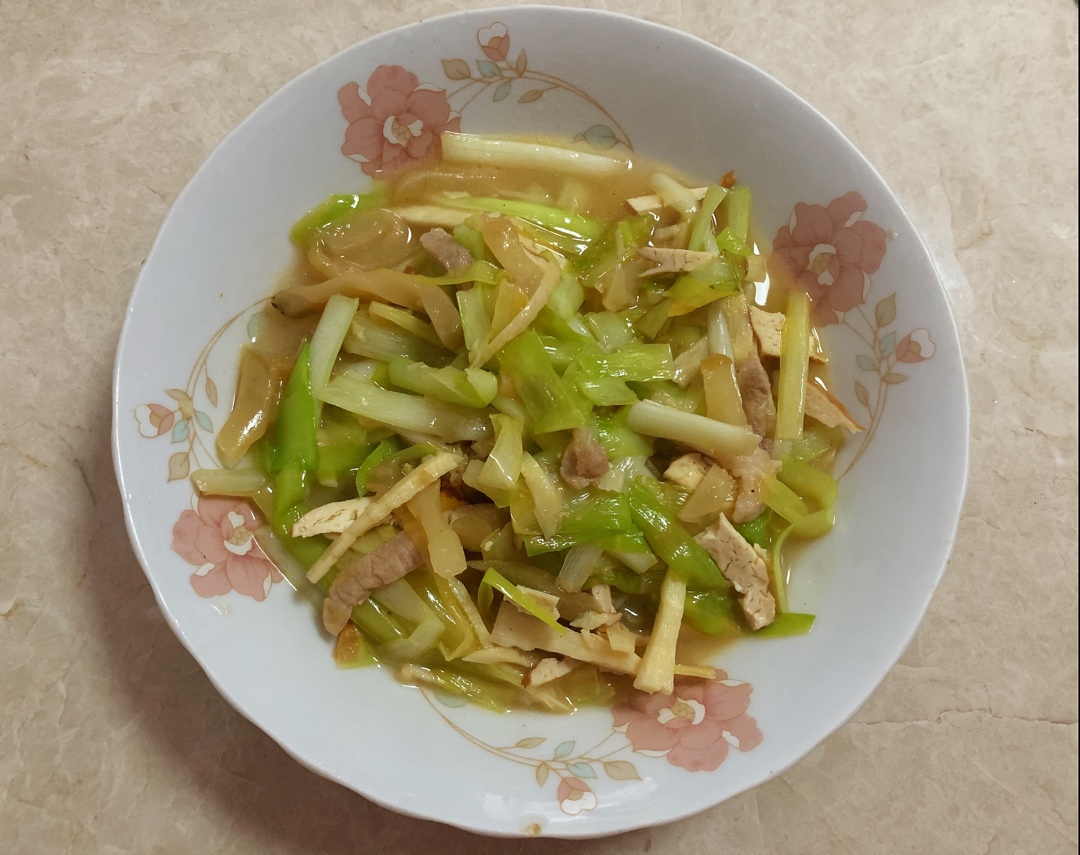 可素食 | 韭黄榨菜炒肉丝