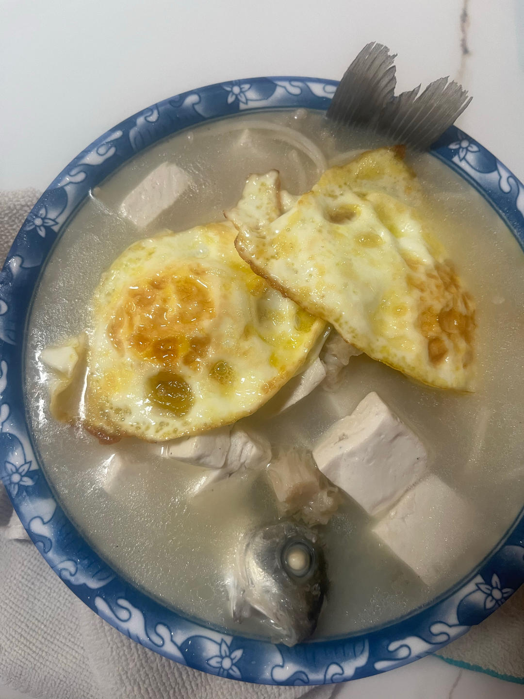 厨师长教你：“鲫鱼豆腐汤”的家常做法，满满的烹饪原理