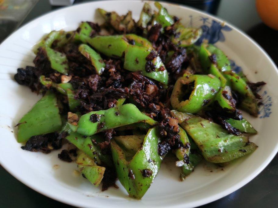 豆豉鲮鱼炒尖椒