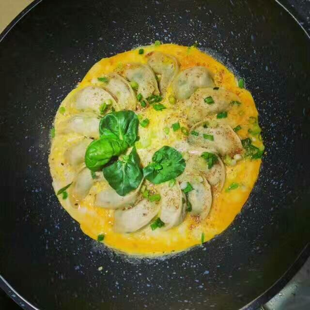 抱蛋煎饺