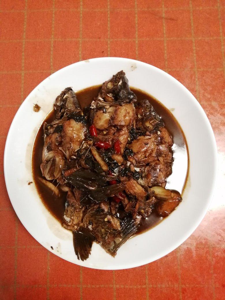 红烧鲫鱼
