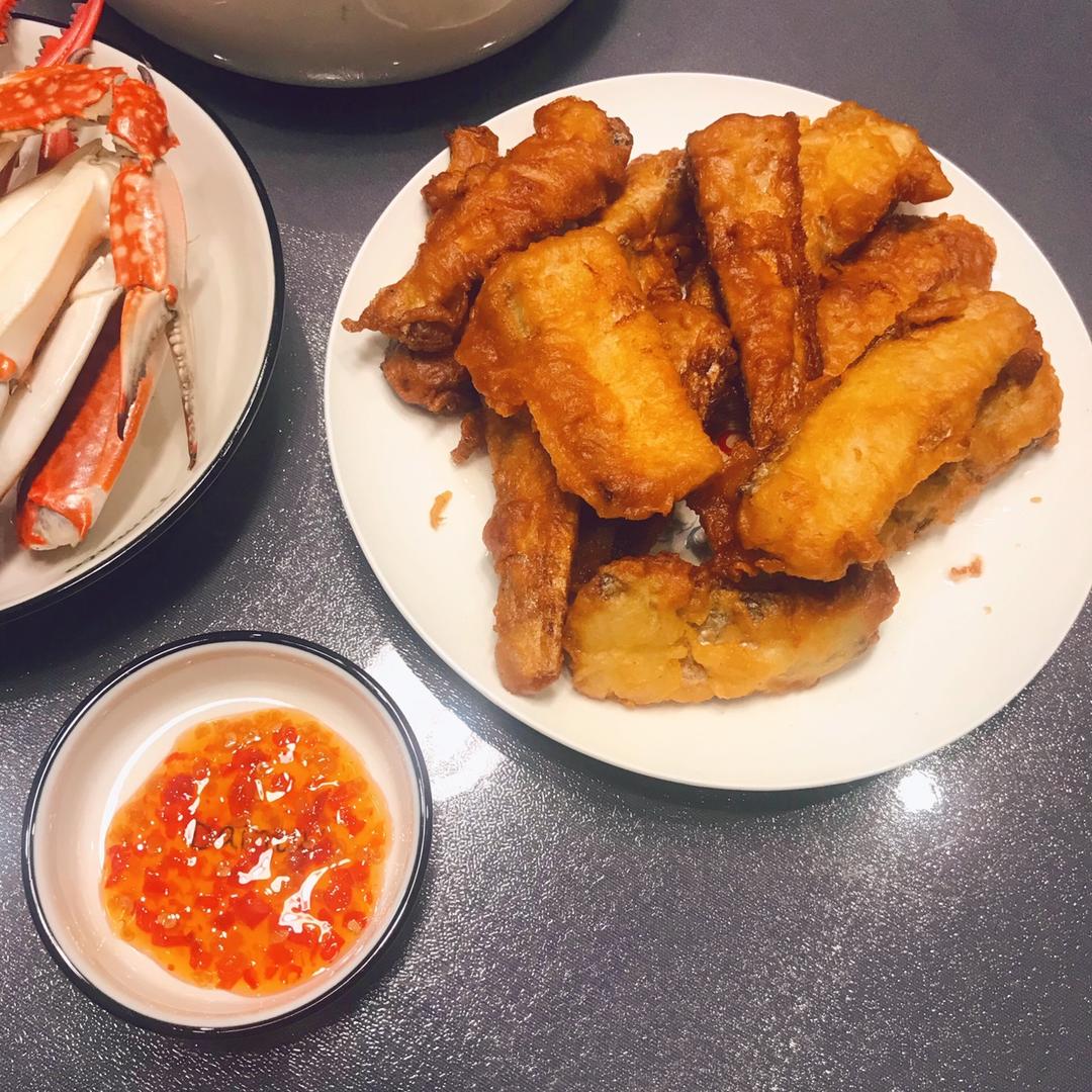 香酥鲫头鱼——万用脆炸面糊（可炸制小平子鱼、带鱼、小鳎目鱼和蔬菜）