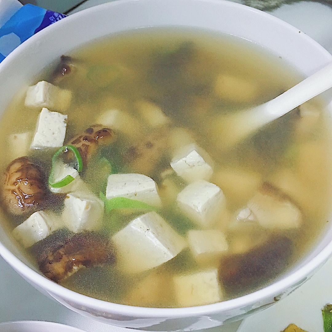 豆腐蘑菇汤