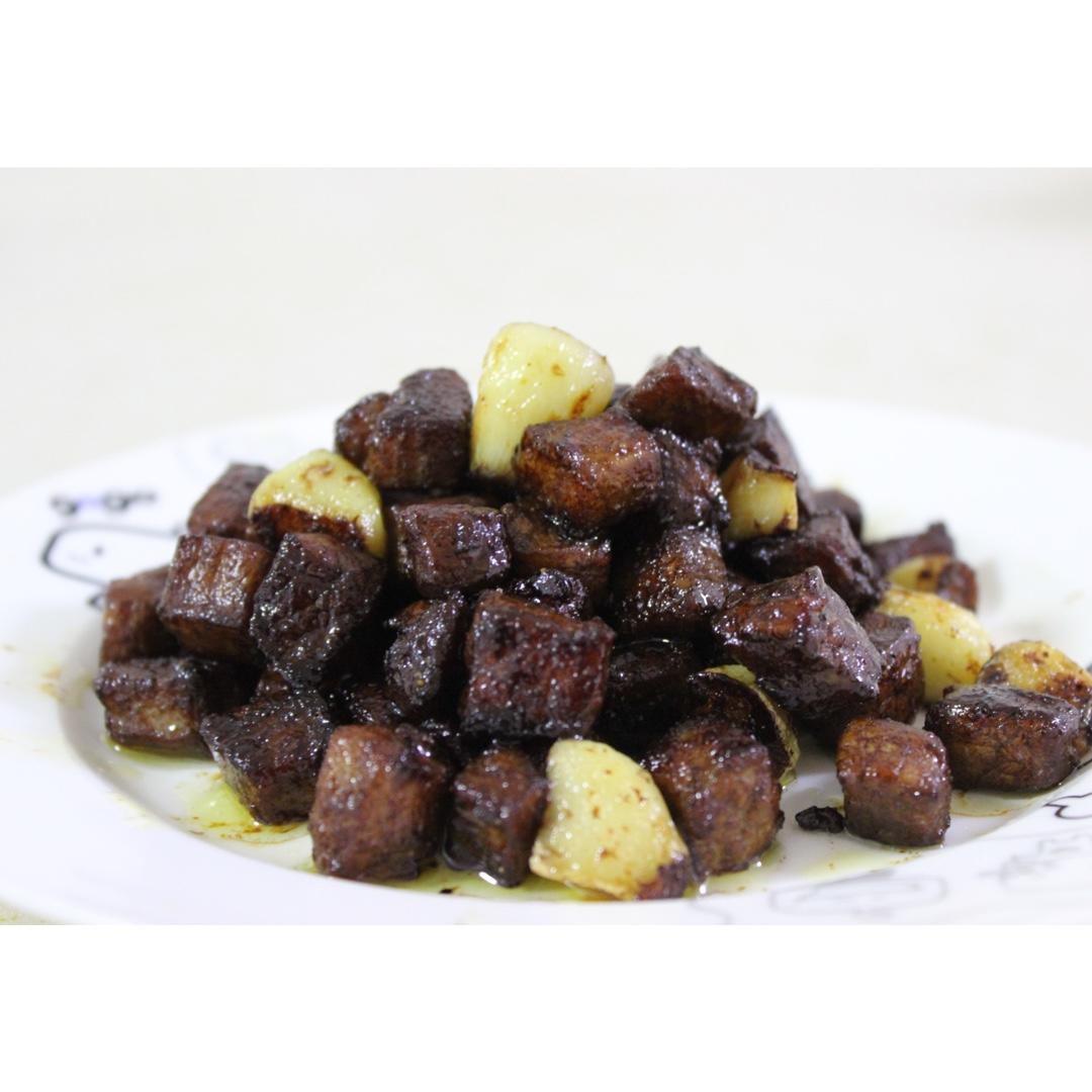 黑蒜子牛肉粒
