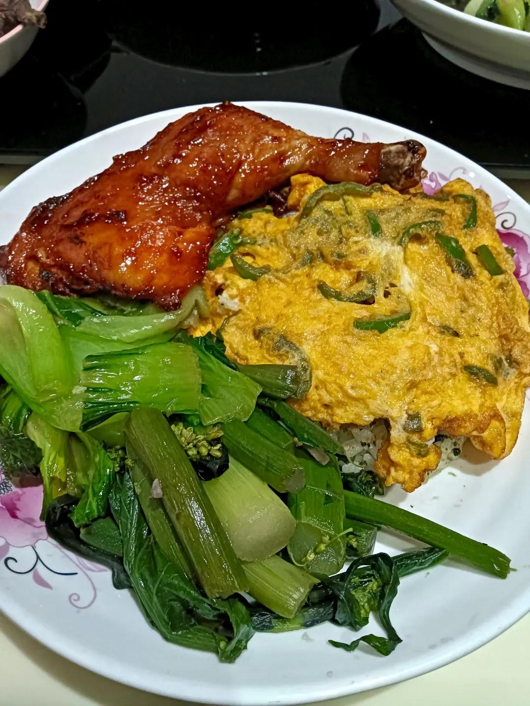 奥尔良烤鸡腿饭